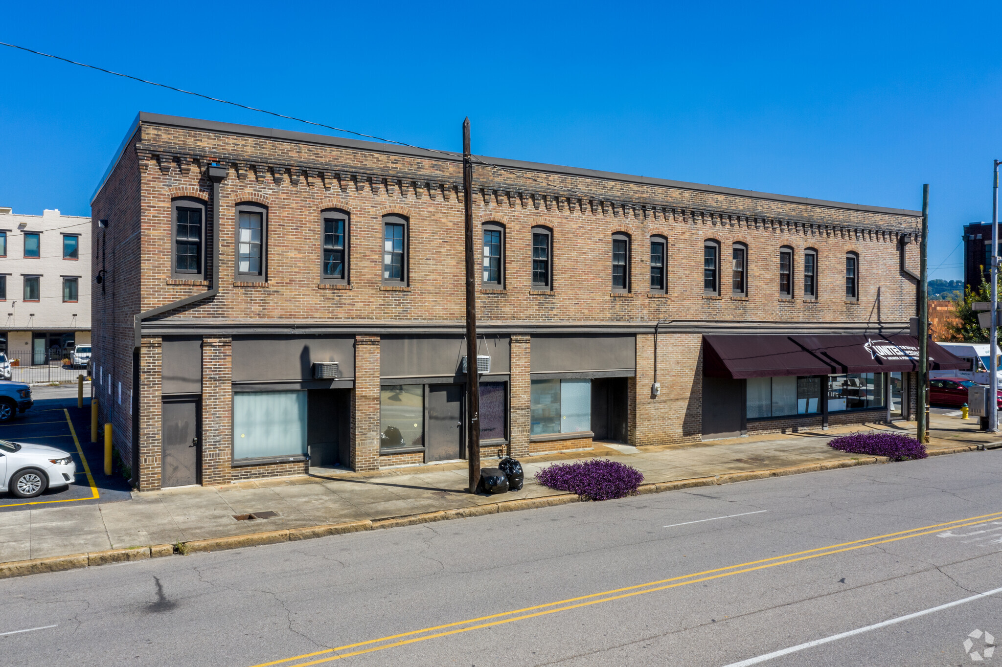 2400 1st Ave N, Birmingham, AL 35203 - Office/Retail for Lease | LoopNet