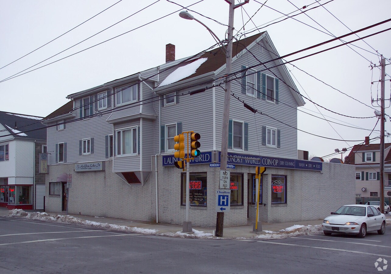 216 New Boston Rd, Fall River, MA 02720