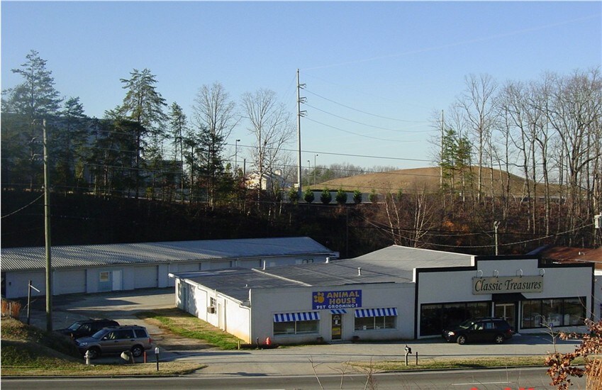 2336 Thompson Bridge Rd, Gainesville, GA 30501