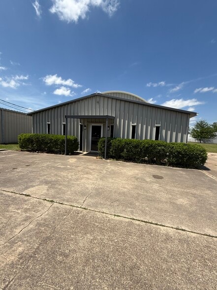 4803 Hazel Jones Rd, Bossier City, LA for lease - Building Photo - Image 2 of 12