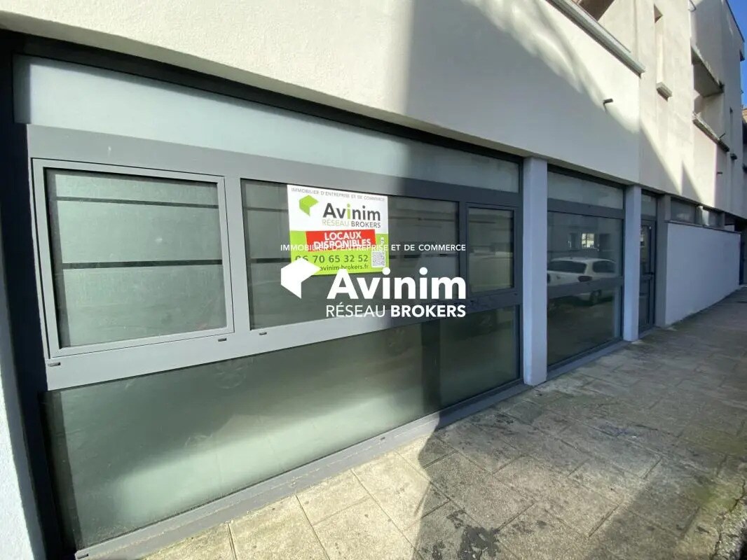 Flex in Grenoble for lease Primary Photo- Image 1 of 11