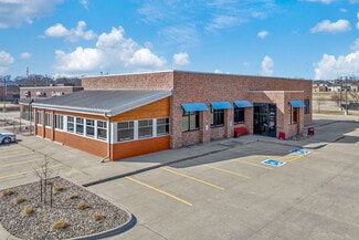 More details for 8600 Thomas Ave, Johnston, IA - Retail for Lease
