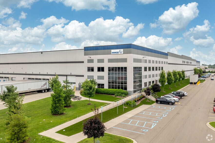 1430 E 10 Mile Rd, Hazel Park, MI for sale - Primary Photo - Image 1 of 1