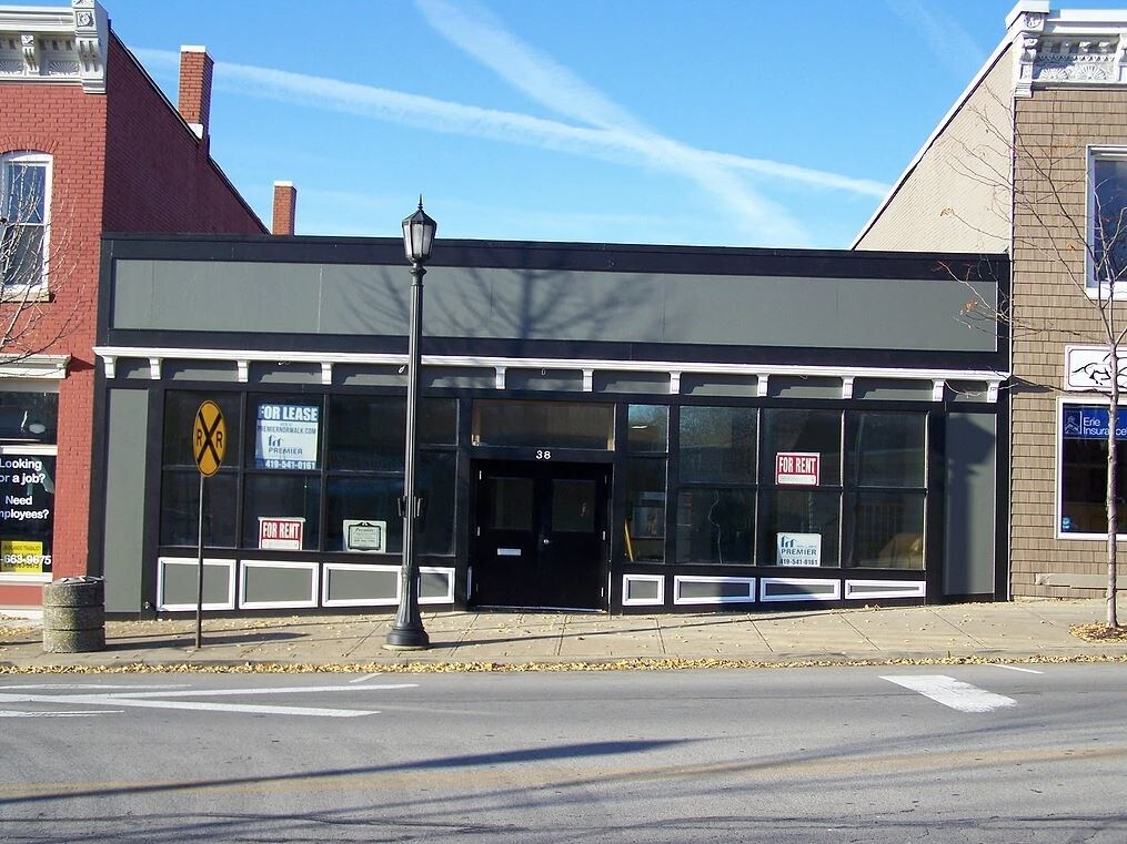 38 Benedict Ave, Norwalk, OH 44857