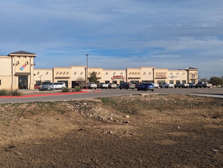 503 Interstate 20, Midland, TX for lease - Building Photo - Image 3 of 6