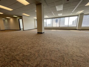 701 Lee St, Des Plaines, IL for lease Interior Photo- Image 1 of 1