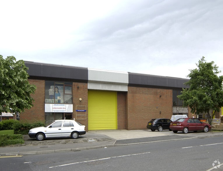 Nortech Clos, Leeds for sale - Primary Photo - Image 1 of 1