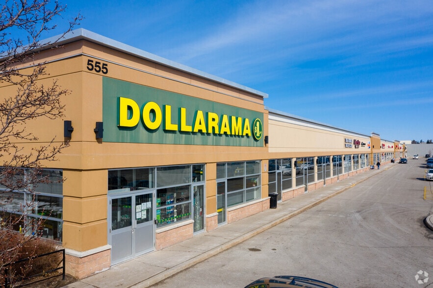 555-563 Essa Rd, Barrie, ON for sale - Building Photo - Image 1 of 1