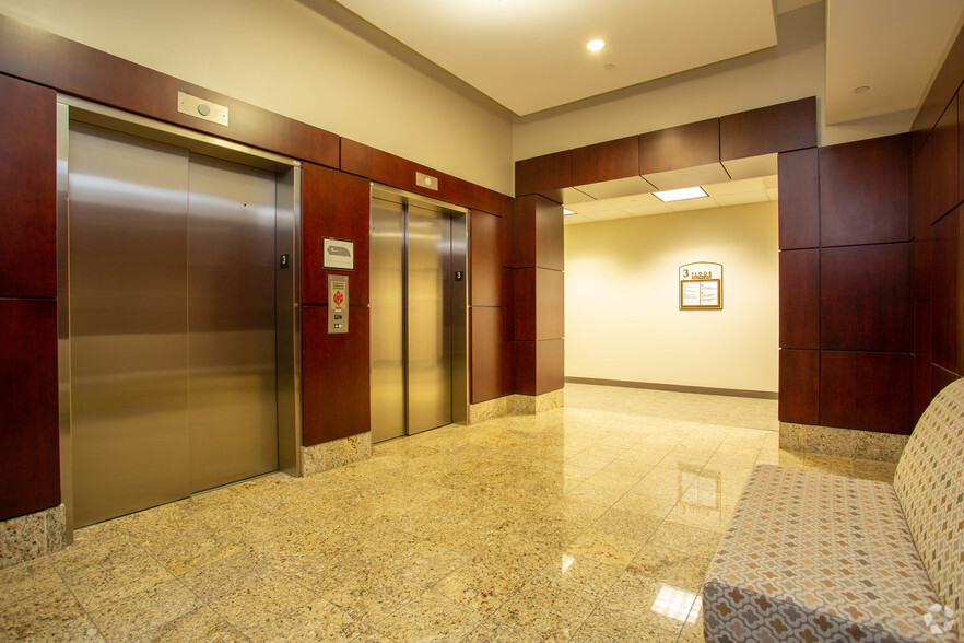 5875 Bremo Rd, Richmond, VA for lease - Lobby - Image 3 of 3