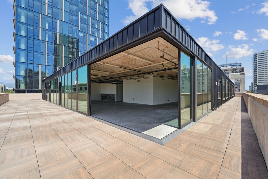 1910 Broadway, Oakland, CA for lease - Building Photo - Image 2 of 6