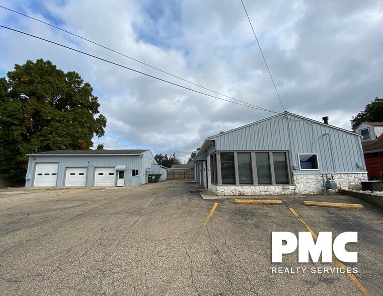 513 32nd St, Vienna, WV for sale - Building Photo - Image 1 of 11