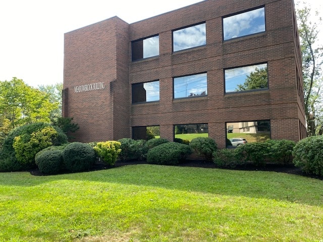 2751 Dixwell Ave, Hamden, CT for lease - Building Photo - Image 1 of 21