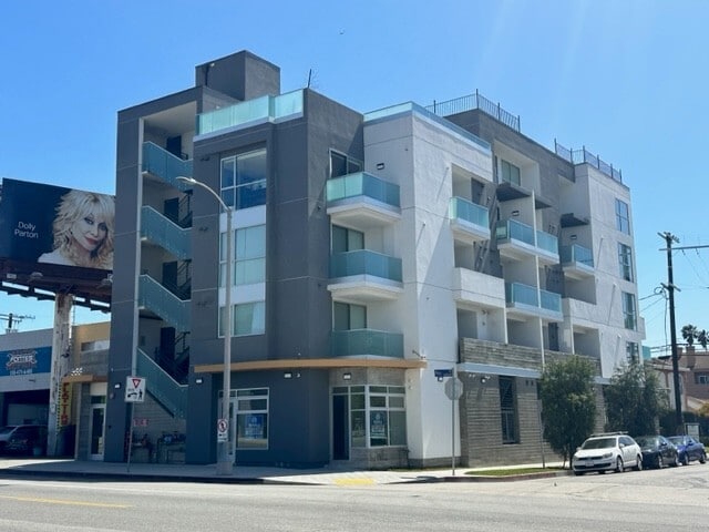 11588-11590 W Pico Blvd, Los Angeles, CA for lease Building Photo- Image 1 of 17