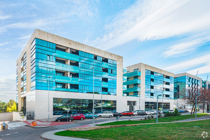 Avenida Puente Cultural, 8, San Sebastián de los Reyes, Madrid for sale - Primary Photo - Image 1 of 1