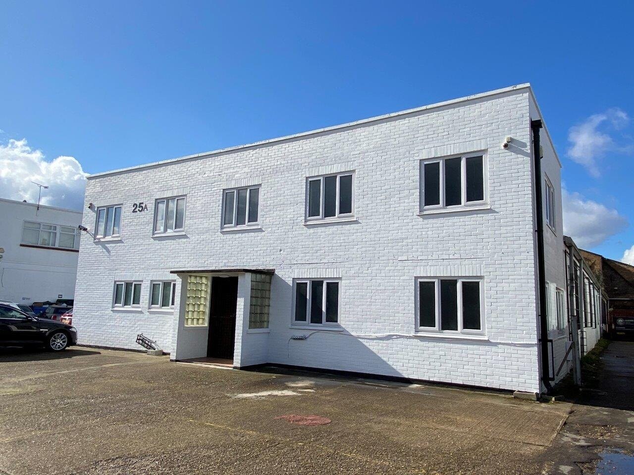 25 Lyon Rd, Walton On Thames for lease Building Photo- Image 1 of 5