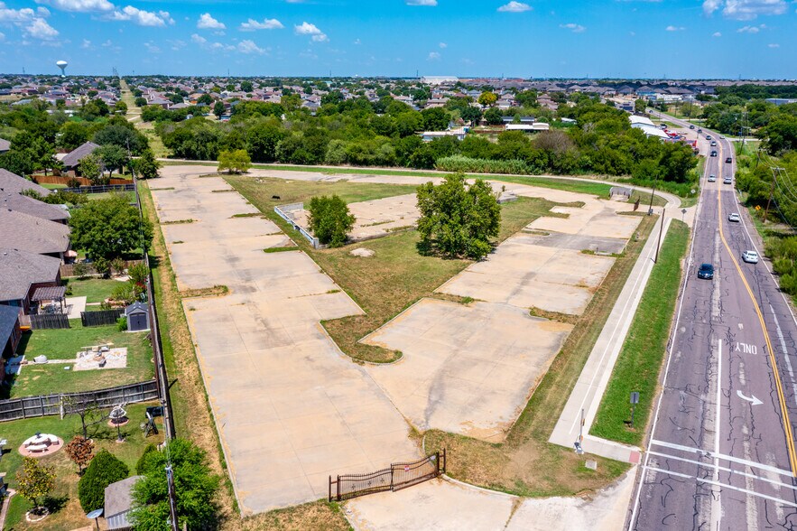 805 Mansfield Webb Rd, Arlington, TX for sale - Building Photo - Image 1 of 1