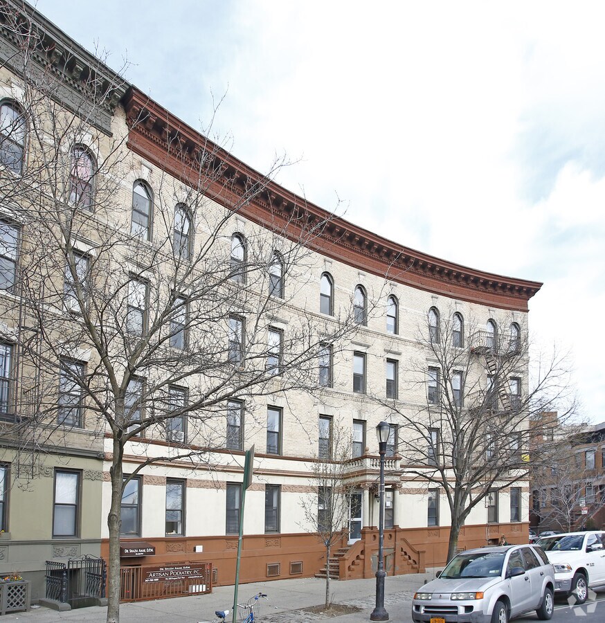 196200 Prospect Park W, Brooklyn, NY 11215