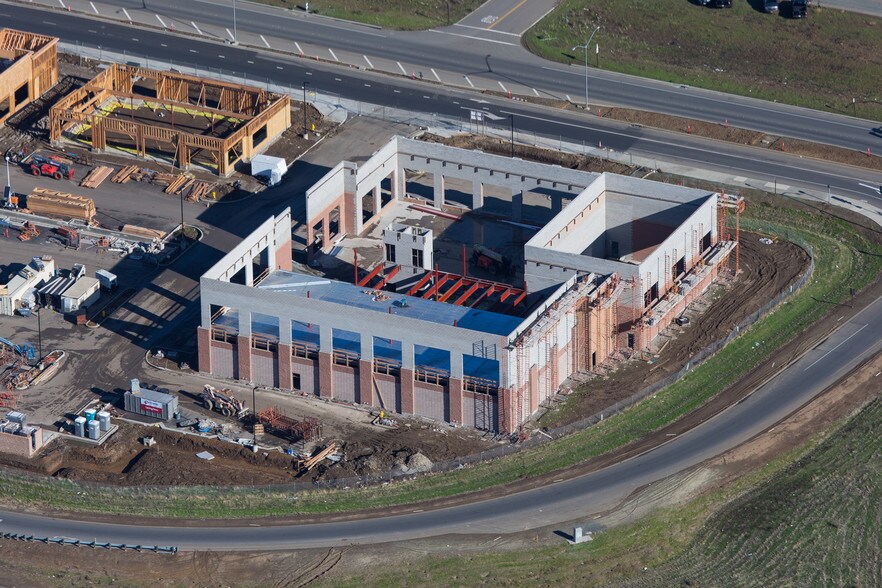 5691 Lone Tree Way, Brentwood, CA for sale - Primary Photo - Image 1 of 1