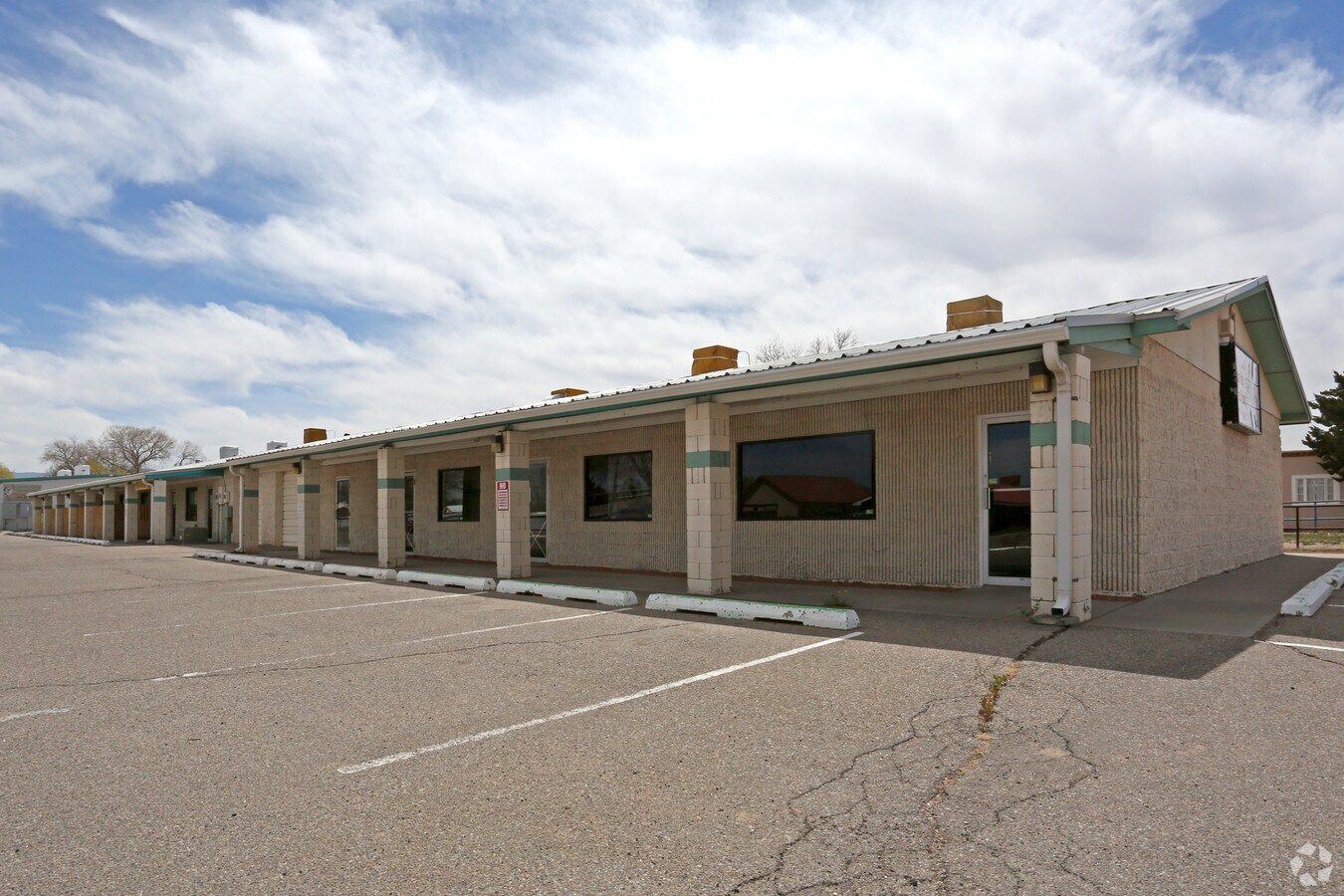 1900 Bosque Farms Blvd, Bosque Farms, NM 87068