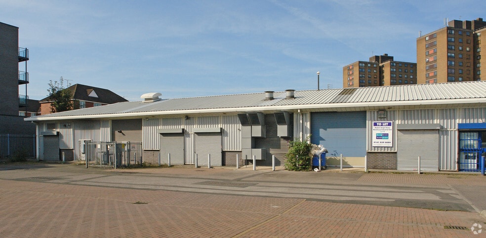 Springfield Ln, Salford for sale - Primary Photo - Image 1 of 1