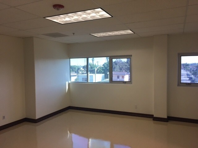 2069 W Slauson Ave, Los Angeles, CA for sale Primary Photo- Image 1 of 1