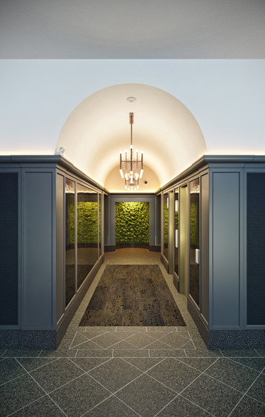 542-550 S Dearborn St, Chicago, IL for lease - Lobby - Image 2 of 2