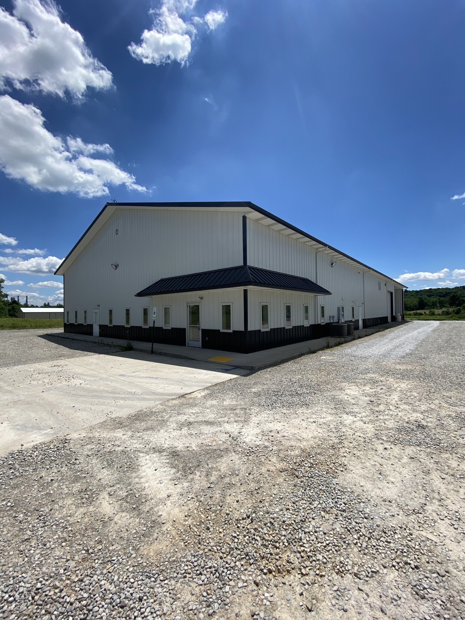 10 Industrial Park Rd, Carmichaels, PA for sale Primary Photo- Image 1 of 1