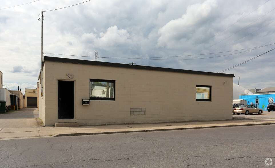 100 Frid St, Hamilton, ON for lease - Building Photo - Image 2 of 2