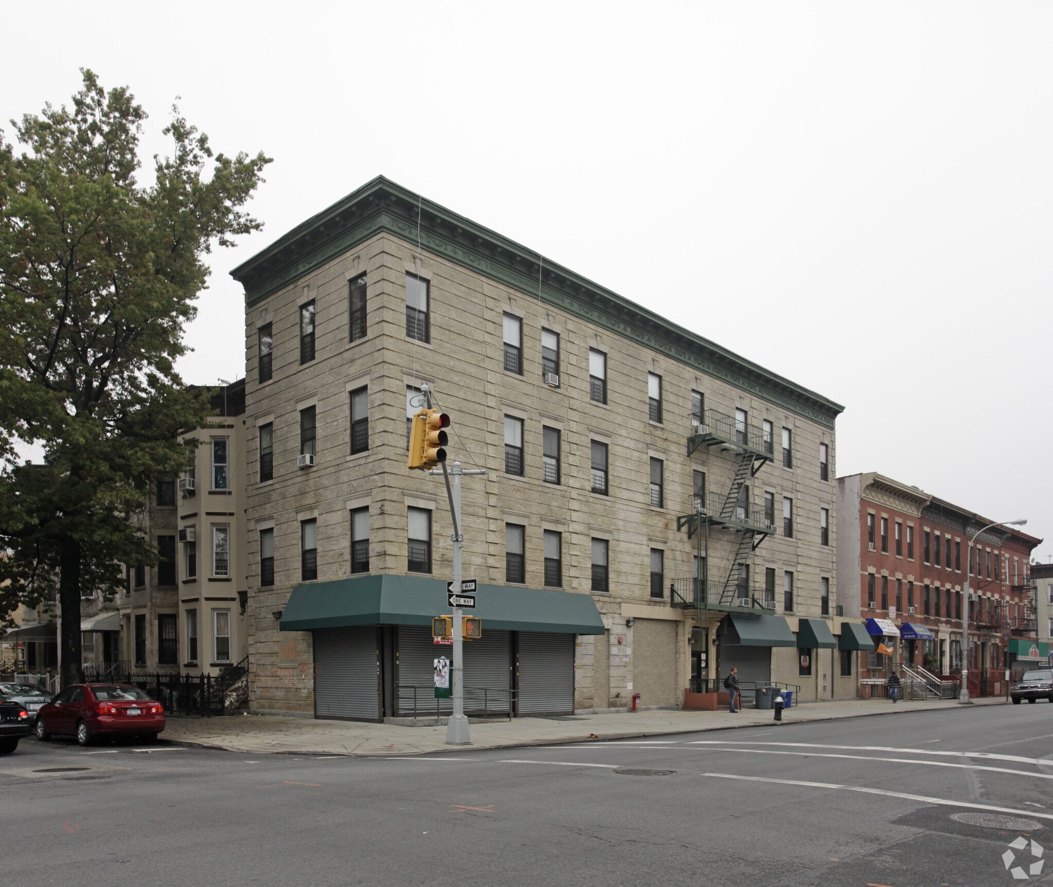 581 Rogers Ave, Brooklyn, NY for sale Primary Photo- Image 1 of 1