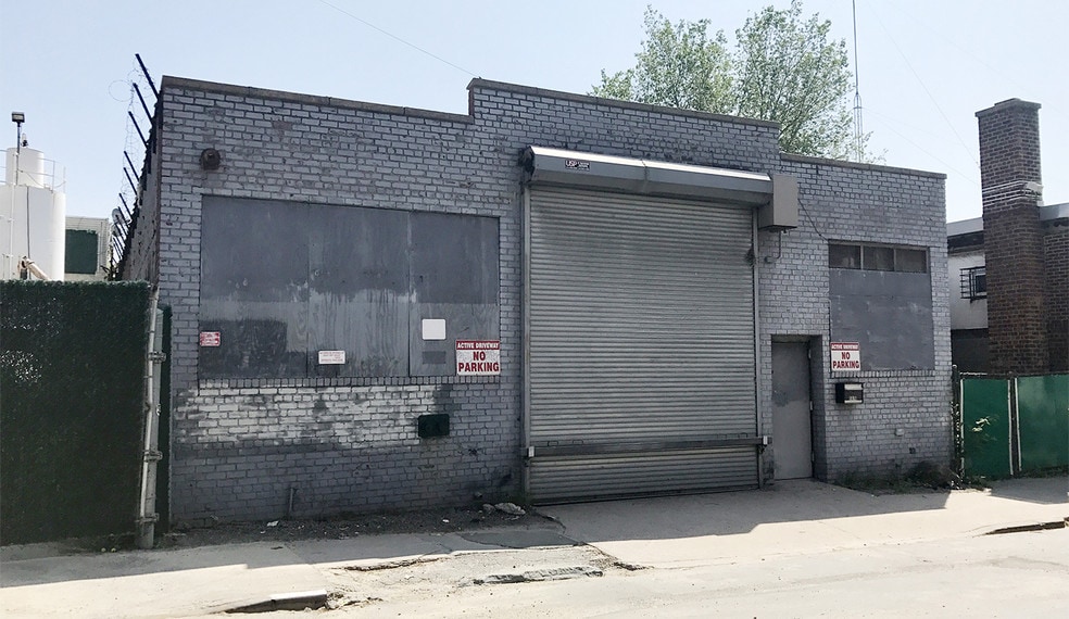 58-70 57th Rd, Maspeth, NY for sale - Primary Photo - Image 1 of 1