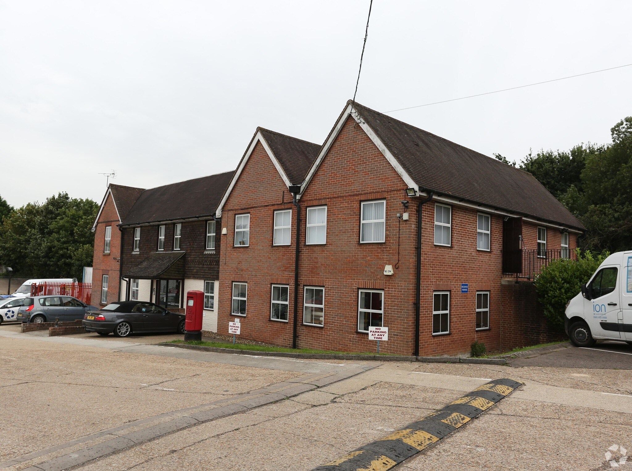 Ditchling Cmn, Hassocks for lease Building Photo- Image 1 of 6
