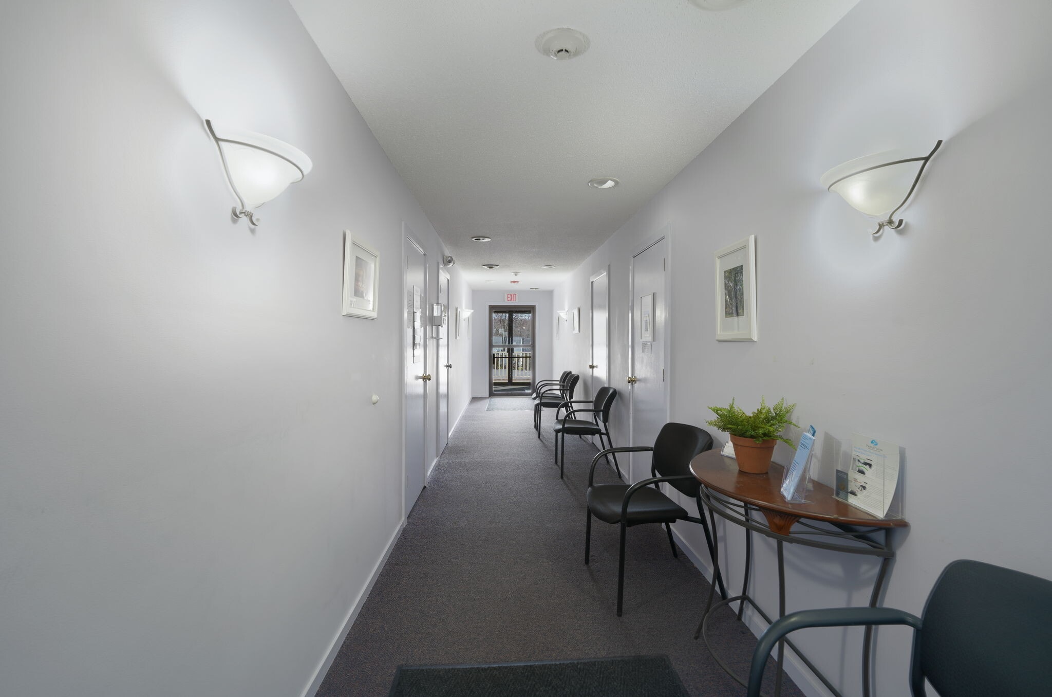 970 Hope St, Bristol, RI for lease Building Photo- Image 1 of 53