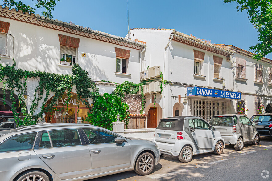 Calle Baja Iglesia, 18, Madrid, Madrid for lease - Primary Photo - Image 1 of 2