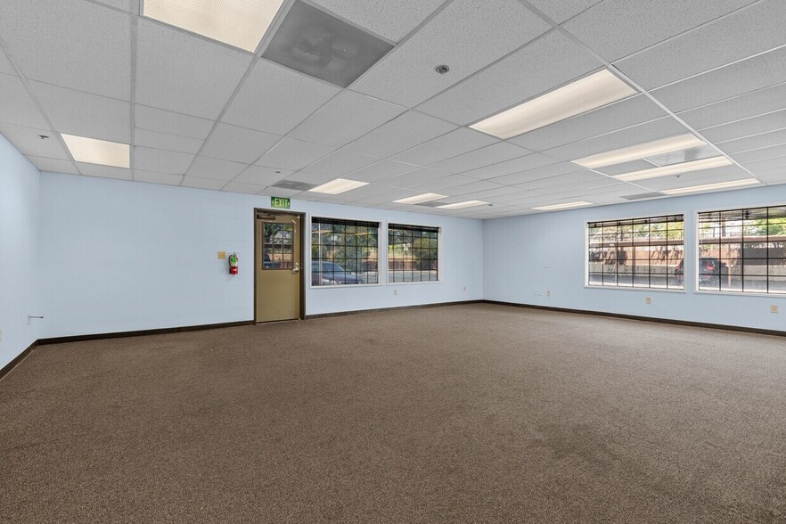 8421 Auburn Blvd, Citrus Heights, CA for lease - Building Photo - Image 3 of 21
