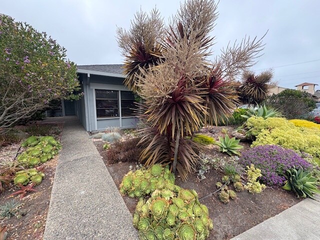 470 Camino El Estero, Monterey, CA for lease - Building Photo - Image 2 of 24