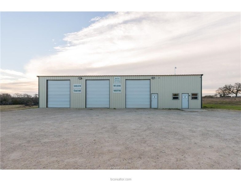 9738 E State Highway 21, Bryan, TX for sale - Primary Photo - Image 1 of 1