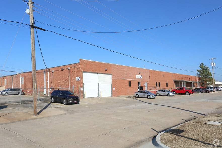 317 NE 31st St, Oklahoma City, OK for lease - Building Photo - Image 2 of 5