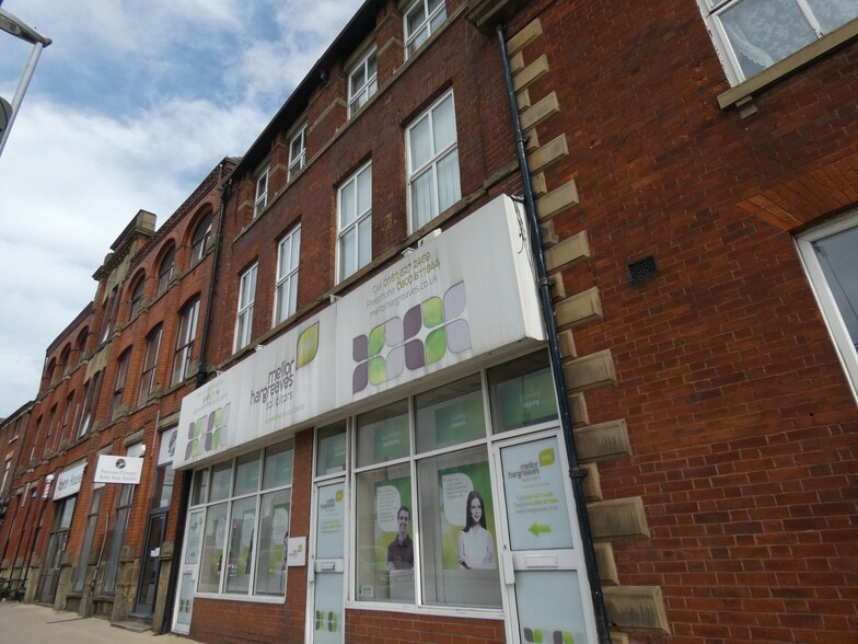 11 King St, Oldham for sale - Primary Photo - Image 1 of 1