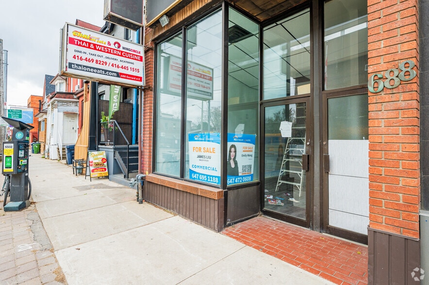 688 Gerrard St E, Toronto, ON for sale - Building Photo - Image 3 of 3