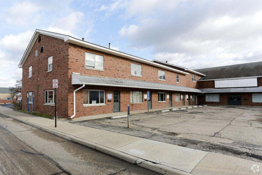 14-16 S Broad St, Fairborn, OH for lease - Building Photo - Image 3 of 4