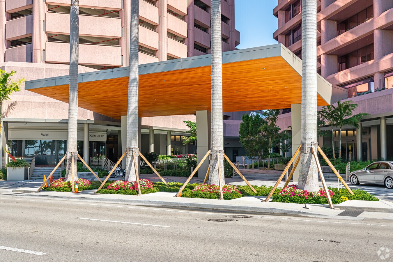 777 S Flagler Dr, West Palm Beach, FL 33401 Phillips Point (East