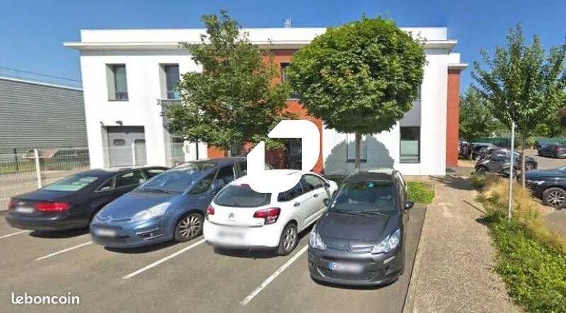 Office in Croissy-sur-Seine for lease - Building Photo - Image 2 of 4