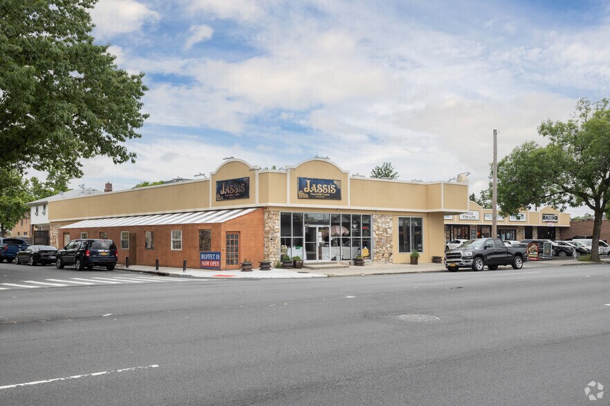 271-09-271-11 Union Turnpike, New Hyde Park, NY for sale - Building Photo - Image 1 of 1