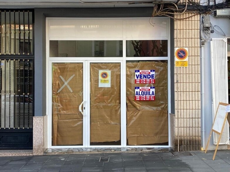 Retail in València for sale - Building Photo - Image 1 of 10