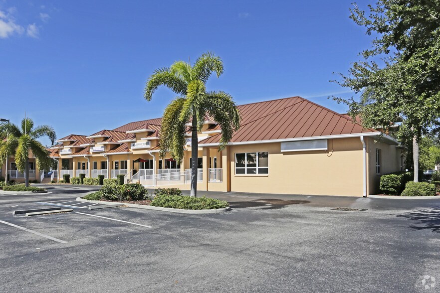 2705 Tamiami Trl Punta Gorda Fl 33950 Front Retail Office 2705 Tamiami Trl Punta Gorda Fl 33950 Front Retail Office Property For Lease On Loopnet