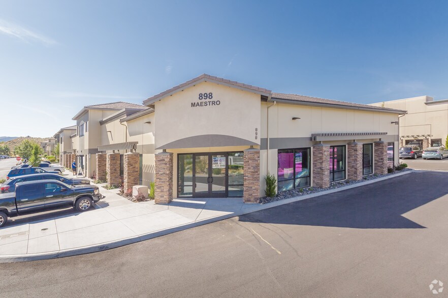 898 Maestro Dr, Reno, NV for sale - Primary Photo - Image 1 of 2
