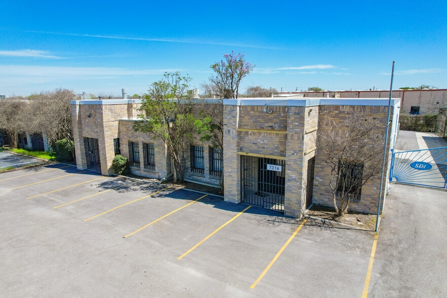 7316 NE Loop 410, San Antonio, TX for lease - Building Photo - Image 2 of 15