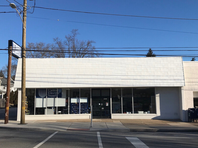 9027 W Chester Pike, Upper Darby, PA for sale - Building Photo - Image 1 of 1