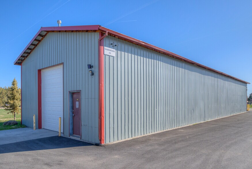 19330 Pinehurst Rd, Bend, OR for sale - Primary Photo - Image 1 of 4