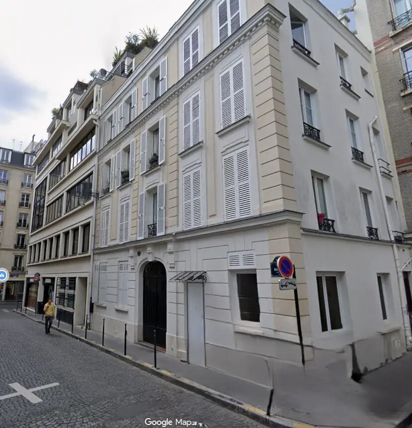 Office in Paris for sale Building Photo- Image 1 of 10